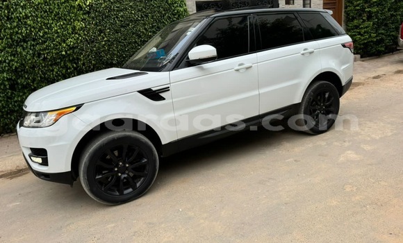 Dieundeu Occasion Range Rover Range Rover White Auto in Dakar in Dakar Dieundeu Occasion Range Rover Range Rover White Auto in Dakar in Dakar