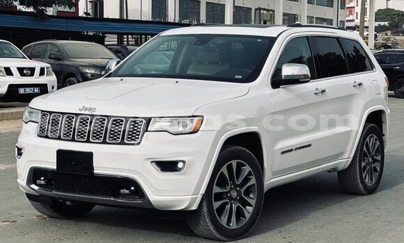 Buy Used Jeep Grand Cherokee White Car in Dakar in Dakar Buy Used Jeep Grand Cherokee White Car in Dakar in Dakar