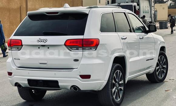 Buy Used Jeep Grand Cherokee White Car in Dakar in Dakar Buy Used Jeep Grand Cherokee White Car in Dakar in Dakar