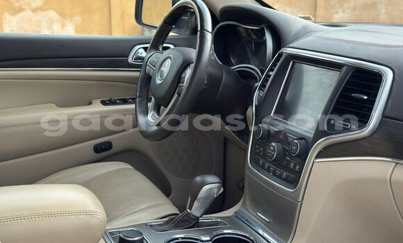 Buy Used Jeep Grand Cherokee White Car in Dakar in Dakar Buy Used Jeep Grand Cherokee White Car in Dakar in Dakar