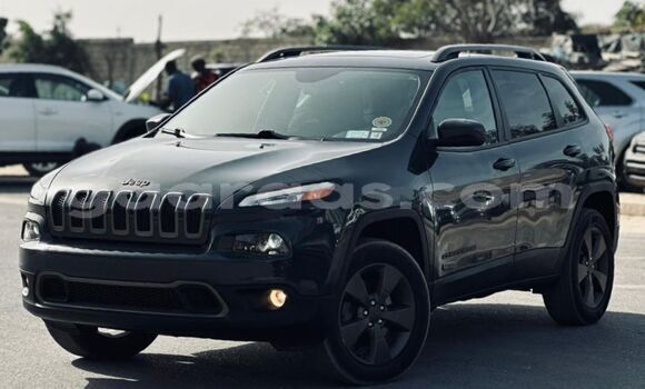 Dieundeu Imported Jeep Cherokee Black Auto in Dakar in Dakar Dieundeu Imported Jeep Cherokee Black Auto in Dakar in Dakar