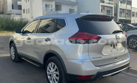 Acheter Import Voiture Nissan Rogue Gris à Dakar, Dakar Acheter Import Voiture Nissan Rogue Gris à Dakar, Dakar