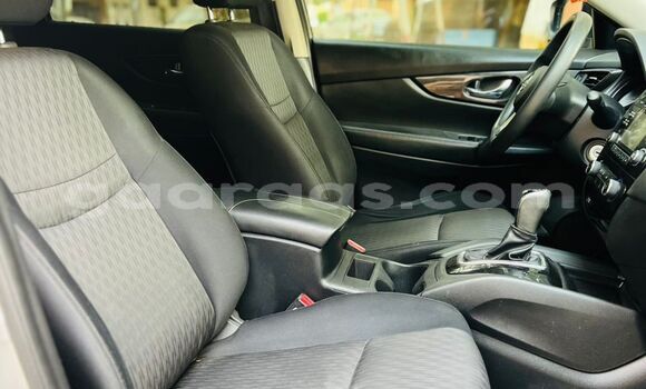 Acheter Import Voiture Nissan Rogue Gris à Dakar, Dakar Acheter Import Voiture Nissan Rogue Gris à Dakar, Dakar