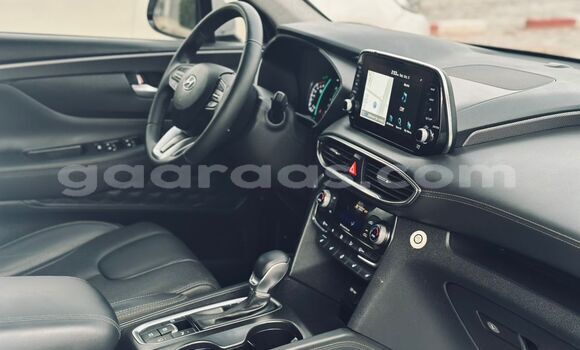 Buy Import Hyundai Santa Fe White Car in Dakar in Dakar Buy Import Hyundai Santa Fe White Car in Dakar in Dakar