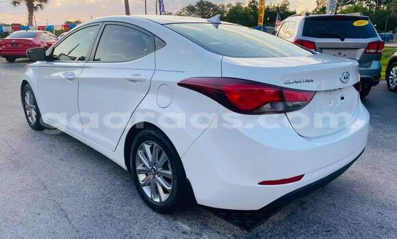 Buy Used Hyundai Elantra White Car in Matam in Matam Buy Used Hyundai Elantra White Car in Matam in Matam