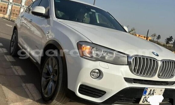 Acheter Occasion Voiture BMW X4 Blanc à Dakar, Dakar Acheter Occasion Voiture BMW X4 Blanc à Dakar, Dakar