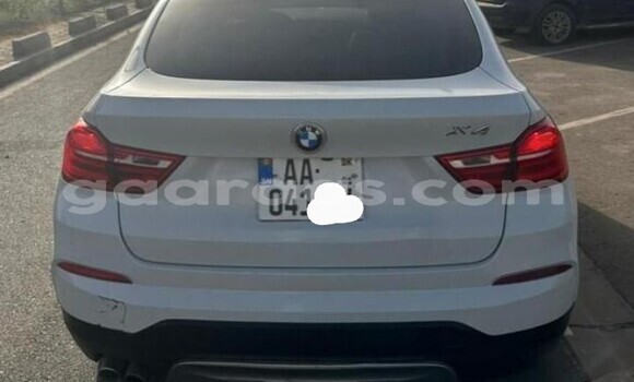 Acheter Occasion Voiture BMW X4 Blanc à Dakar, Dakar Acheter Occasion Voiture BMW X4 Blanc à Dakar, Dakar