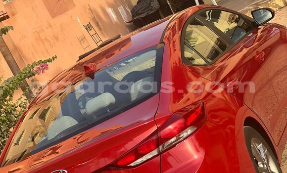 Acheter Import Voiture Hyundai Elantra Rouge à Dakar, Dakar