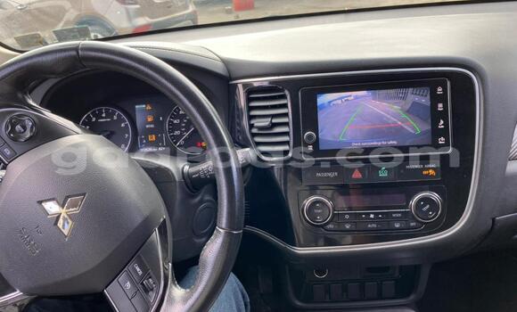 Buy Import Mitsubishi Outlander Silver Car in Dakar in Dakar Buy Import Mitsubishi Outlander Silver Car in Dakar in Dakar