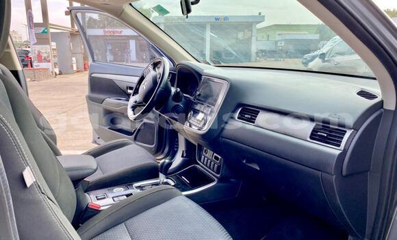 Buy Import Mitsubishi Outlander Silver Car in Dakar in Dakar Buy Import Mitsubishi Outlander Silver Car in Dakar in Dakar