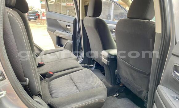 Buy Import Mitsubishi Outlander Silver Car in Dakar in Dakar Buy Import Mitsubishi Outlander Silver Car in Dakar in Dakar