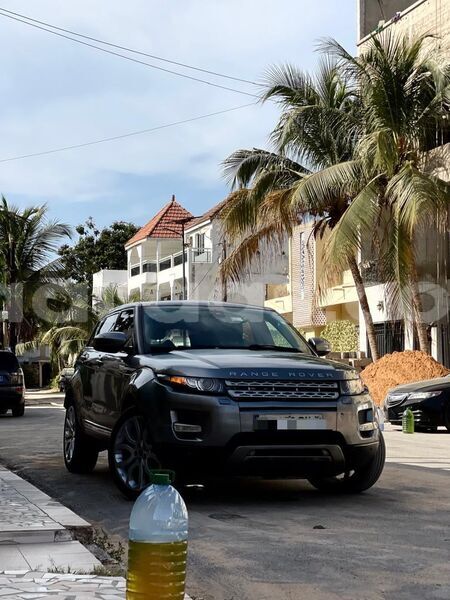 Big with watermark range rover evoque dakar dakar 26664