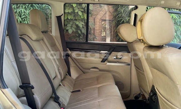 Acheter Occasion Voiture Mitsubishi Pajero Beige à Dakar, Dakar Acheter Occasion Voiture Mitsubishi Pajero Beige à Dakar, Dakar