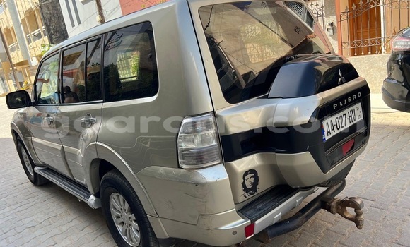 Acheter Occasion Voiture Mitsubishi Pajero Beige à Dakar, Dakar Acheter Occasion Voiture Mitsubishi Pajero Beige à Dakar, Dakar