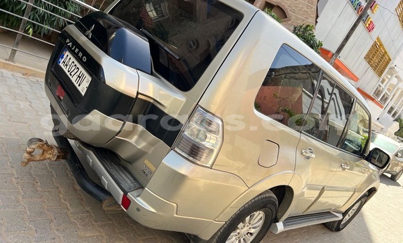 Acheter Occasion Voiture Mitsubishi Pajero Beige à Dakar, Dakar Acheter Occasion Voiture Mitsubishi Pajero Beige à Dakar, Dakar