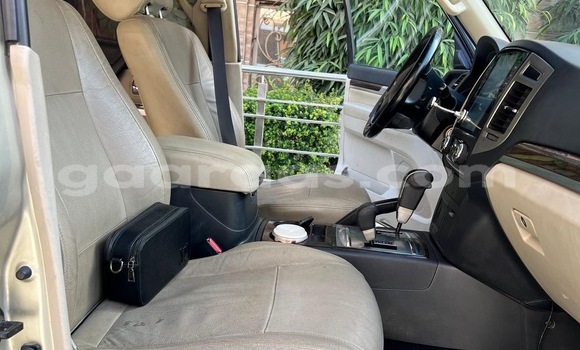 Acheter Occasion Voiture Mitsubishi Pajero Beige à Dakar, Dakar Acheter Occasion Voiture Mitsubishi Pajero Beige à Dakar, Dakar