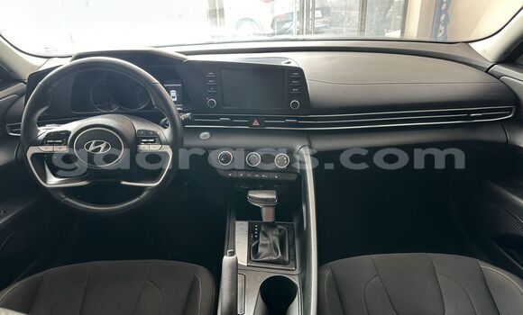 Buy Used Hyundai Elantra Blue Car in Dakar in Dakar Buy Used Hyundai Elantra Blue Car in Dakar in Dakar