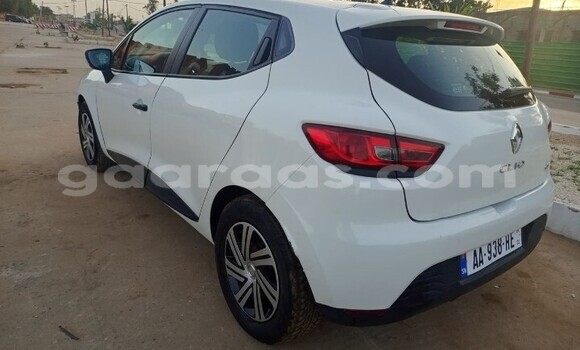 Acheter Occasion Voiture Renault Clio Blanc à Dakar, Dakar Acheter Occasion Voiture Renault Clio Blanc à Dakar, Dakar