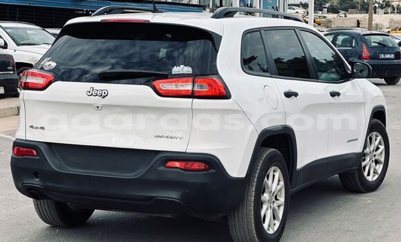 Buy Import Jeep Cherokee White Car in Dakar in Dakar Buy Import Jeep Cherokee White Car in Dakar in Dakar