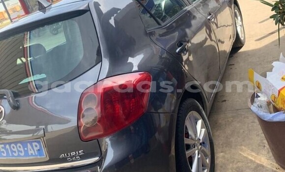 Dieundeu Occasion Toyota Auris Silver Auto in Dakar in Dakar Dieundeu Occasion Toyota Auris Silver Auto in Dakar in Dakar