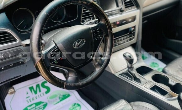 Dieundeu Occasion Hyundai Sonata Black Auto in Dakar in Dakar Dieundeu Occasion Hyundai Sonata Black Auto in Dakar in Dakar