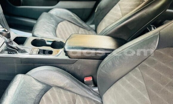 Dieundeu Occasion Hyundai Sonata Black Auto in Dakar in Dakar Dieundeu Occasion Hyundai Sonata Black Auto in Dakar in Dakar