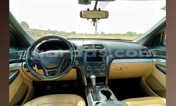 Acheter Occasion Voiture Ford Explorer Gris métallisé à Mbour, Thies