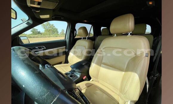 Acheter Occasion Voiture Ford Explorer Gris métallisé à Mbour, Thies Acheter Occasion Voiture Ford Explorer Gris métallisé à Mbour, Thies