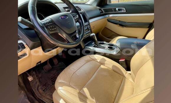 Acheter Occasion Voiture Ford Explorer Gris métallisé à Mbour, Thies Acheter Occasion Voiture Ford Explorer Gris métallisé à Mbour, Thies