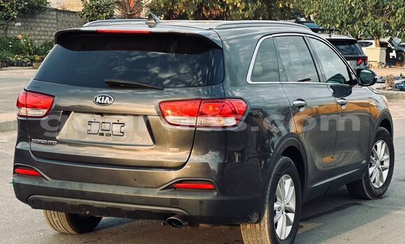 Buy Import Kia Sorento Silver Car in Dakar in Dakar Buy Import Kia Sorento Silver Car in Dakar in Dakar