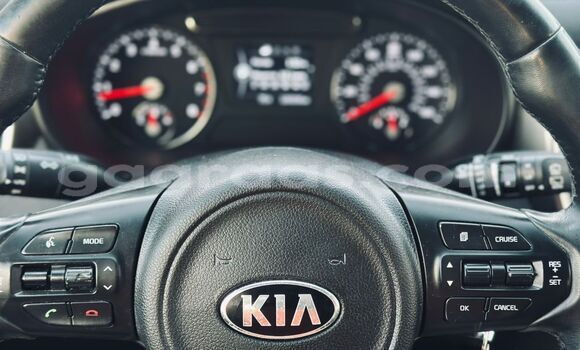 Buy Import Kia Sorento Silver Car in Dakar in Dakar Buy Import Kia Sorento Silver Car in Dakar in Dakar