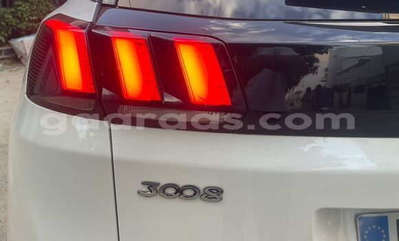 Acheter Import Voiture Peugeot 3008 Blanc à Dakar, Dakar Acheter Import Voiture Peugeot 3008 Blanc à Dakar, Dakar