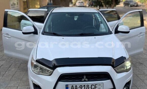Dieundeu Occasion Mitsubishi RVR White Auto in Dakar in Dakar Dieundeu Occasion Mitsubishi RVR White Auto in Dakar in Dakar