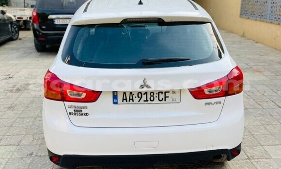 Dieundeu Occasion Mitsubishi RVR White Auto in Dakar in Dakar Dieundeu Occasion Mitsubishi RVR White Auto in Dakar in Dakar
