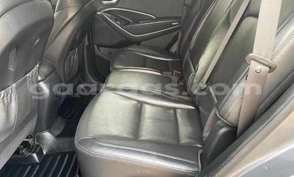 Dieundeu Occasion Hyundai Santa Fe Silver Auto in Dakar in Dakar Dieundeu Occasion Hyundai Santa Fe Silver Auto in Dakar in Dakar