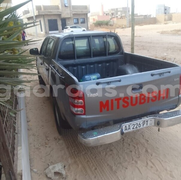 Big with watermark mitsubishi l200 dakar dakar 26778