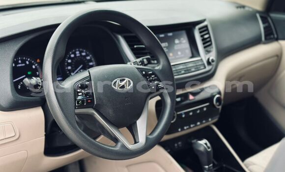 Buy Import Hyundai Tucson Red Car in Dakar in Dakar Buy Import Hyundai Tucson Red Car in Dakar in Dakar