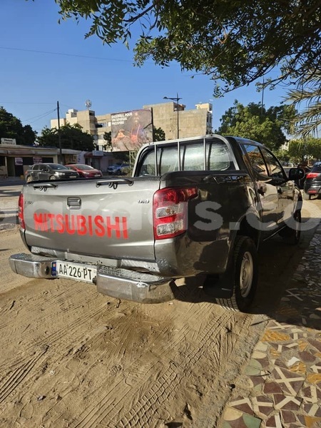 Big with watermark mitsubishi l200 dakar dakar 26806