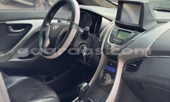 Dieundeu Occasion Hyundai Avante White Auto in Dakar in Dakar Dieundeu Occasion Hyundai Avante White Auto in Dakar in Dakar