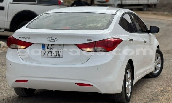 Dieundeu Occasion Hyundai Avante White Auto in Dakar in Dakar Dieundeu Occasion Hyundai Avante White Auto in Dakar in Dakar