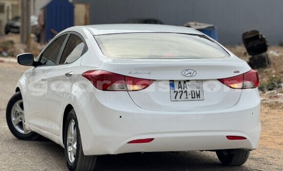 Dieundeu Occasion Hyundai Avante White Auto in Dakar in Dakar Dieundeu Occasion Hyundai Avante White Auto in Dakar in Dakar