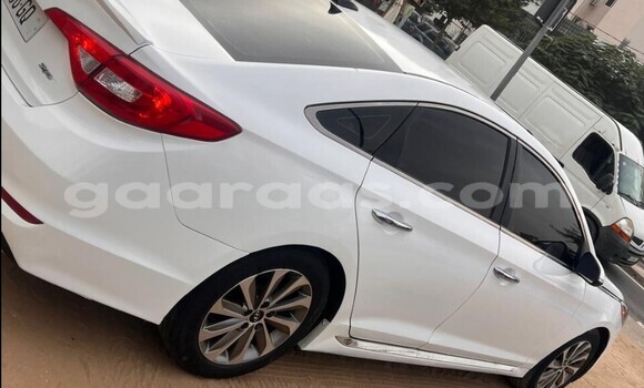 Buy Used Hyundai Sonata White Car in Dakar in Dakar Buy Used Hyundai Sonata White Car in Dakar in Dakar