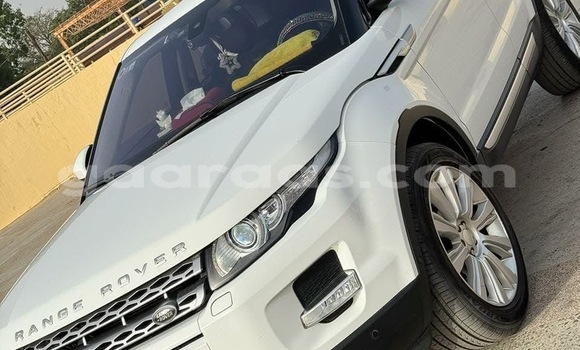 Acheter Import Voiture Land Rover Range Rover Evoque Blanc à Dakar, Dakar Acheter Import Voiture Land Rover Range Rover Evoque Blanc à Dakar, Dakar