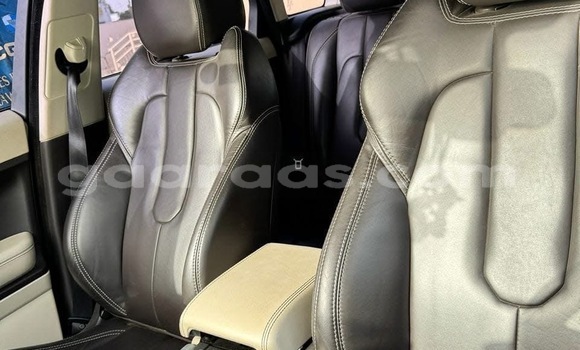 Acheter Import Voiture Land Rover Range Rover Evoque Blanc à Dakar, Dakar Acheter Import Voiture Land Rover Range Rover Evoque Blanc à Dakar, Dakar