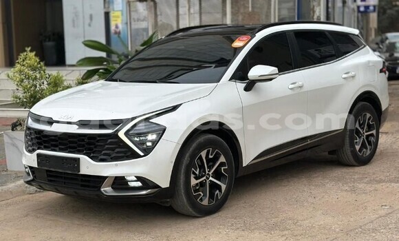 Acheter Occasion Voiture Kia Sportage Blanc à Dakar, Dakar Acheter Occasion Voiture Kia Sportage Blanc à Dakar, Dakar