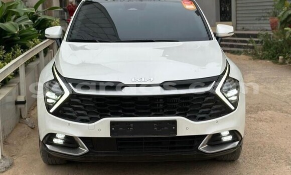 Acheter Occasion Voiture Kia Sportage Blanc à Dakar, Dakar Acheter Occasion Voiture Kia Sportage Blanc à Dakar, Dakar