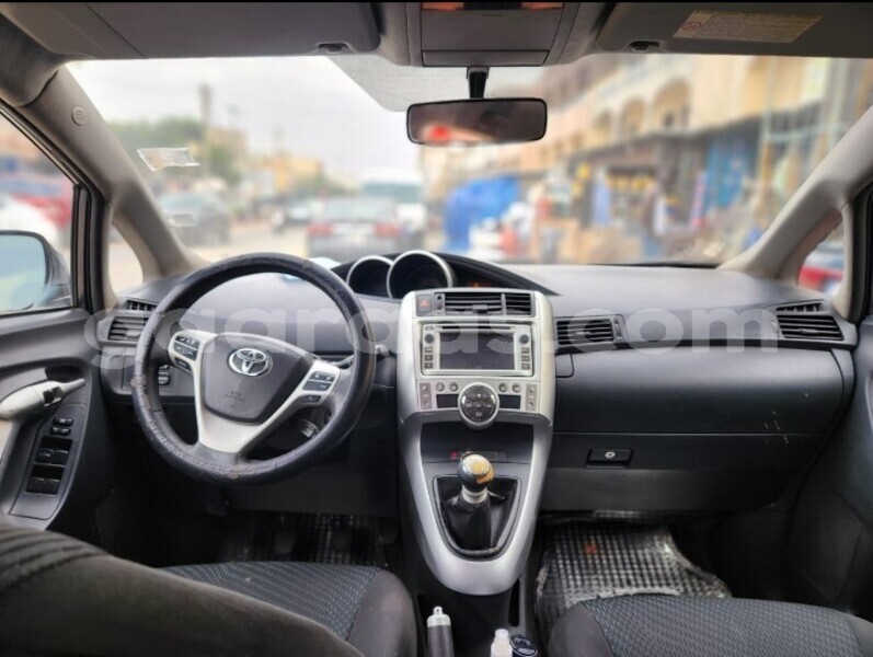 Big with watermark toyota corolla verso dakar dakar 26883