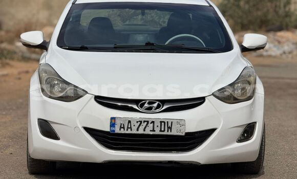 Dieundeu Imported Hyundai Avante White Auto in Dakar in Dakar