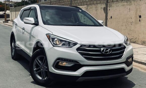 Acheter Occasion Voiture Hyundai Santa Fe Blanc à Dakar, Dakar Acheter Occasion Voiture Hyundai Santa Fe Blanc à Dakar, Dakar