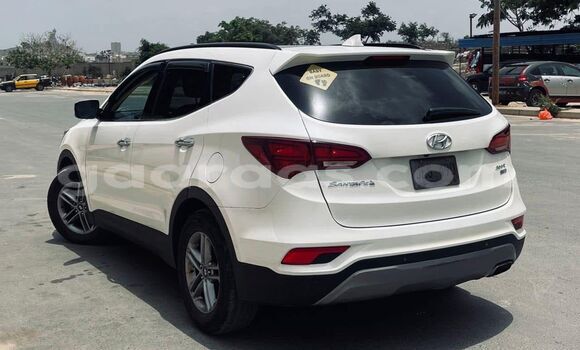 Acheter Occasion Voiture Hyundai Santa Fe Blanc à Dakar, Dakar Acheter Occasion Voiture Hyundai Santa Fe Blanc à Dakar, Dakar